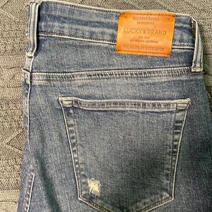 Lucky Brand size 6 (28) boot cut jeans worn once